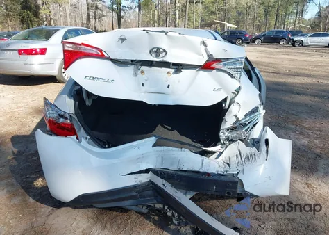 2018 Toyota Corolla Le z USA, uszkodzony, nr VIN 2T1BURHE3JC972653